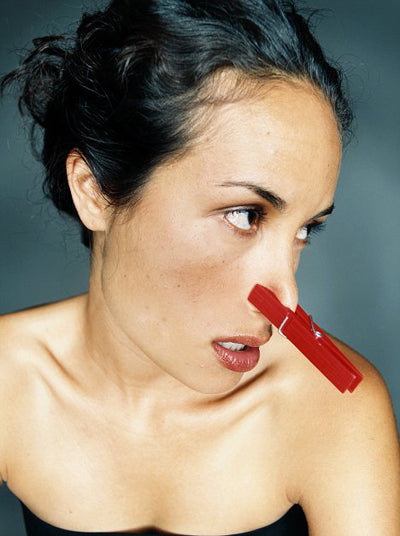 洗完頭半日已經又油又臭? 頭皮給你的甩頭髮警號 你發現沒有？